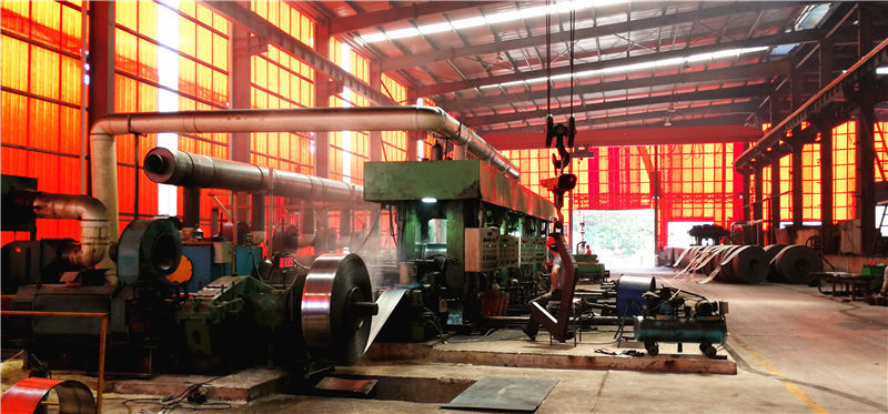 冷軋分廠普工：8000-15000                                           聯(lián)系電話：18851211893